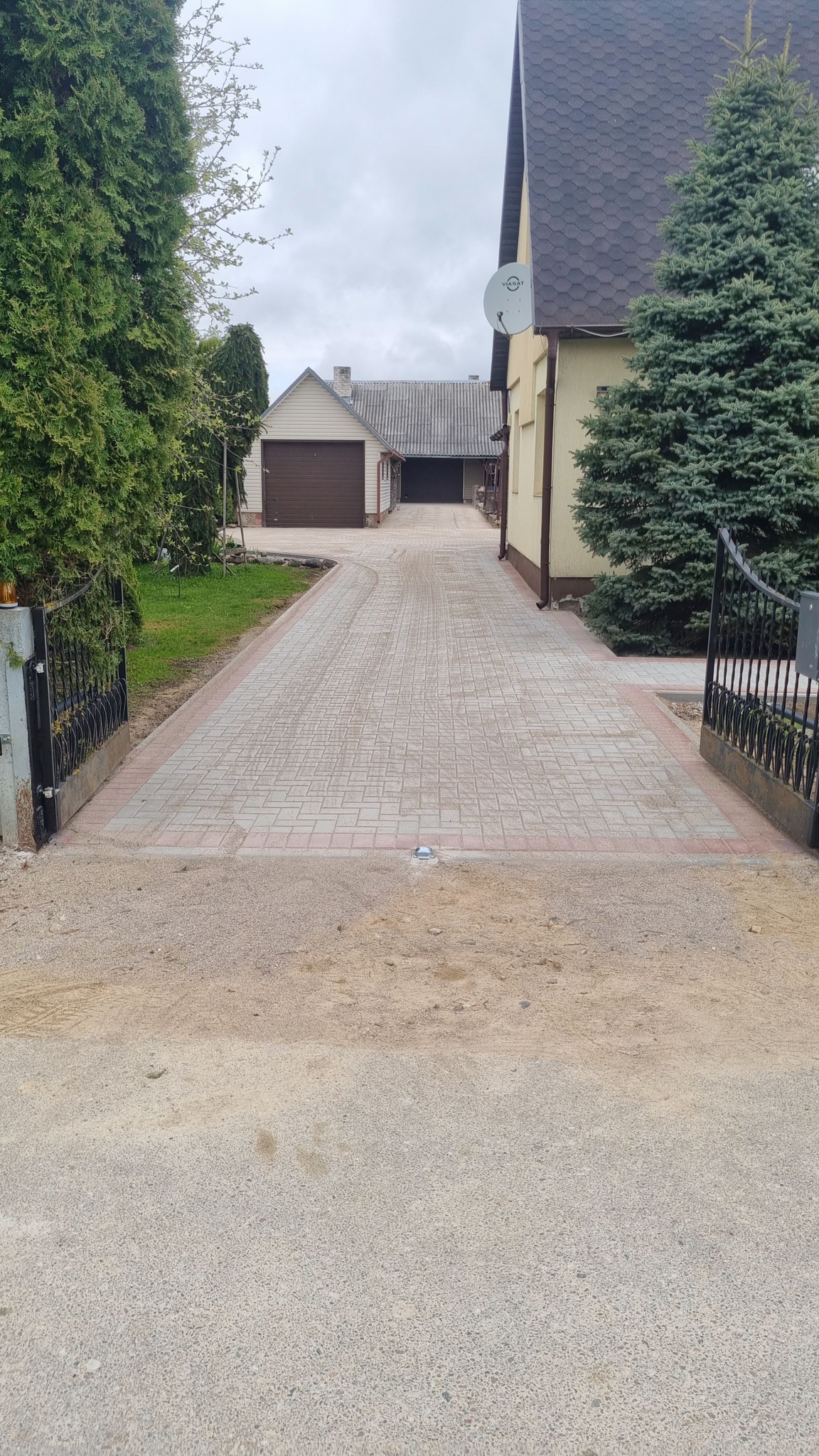 Kiemas po rekonstrukcijos Trakuose – MB Kiemstata